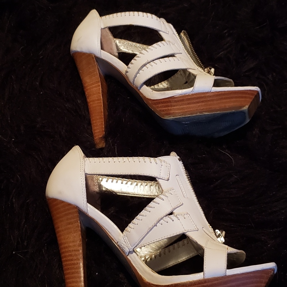 Jessica Simpson Heels - Picture 3 of 4